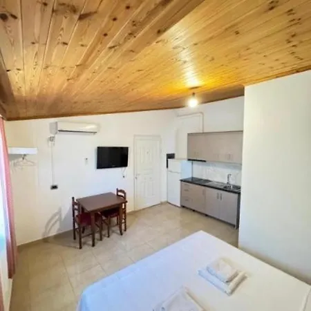 Angela Apartment Ksamil