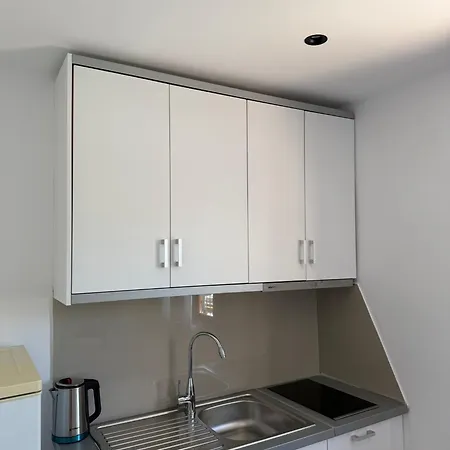 Angela Apartman